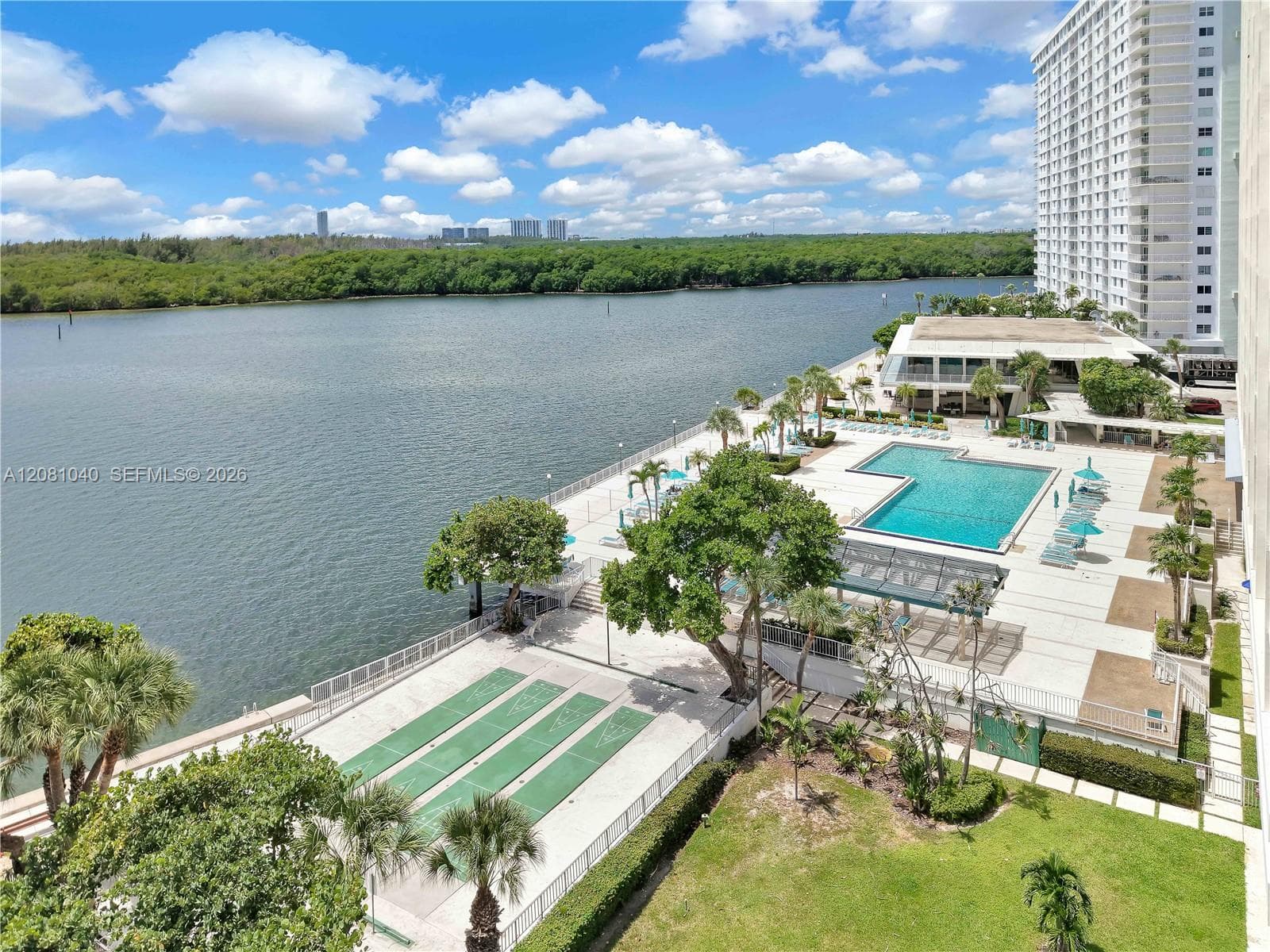 arlen house · #211 in Sunny Isles Beach - Photo 3