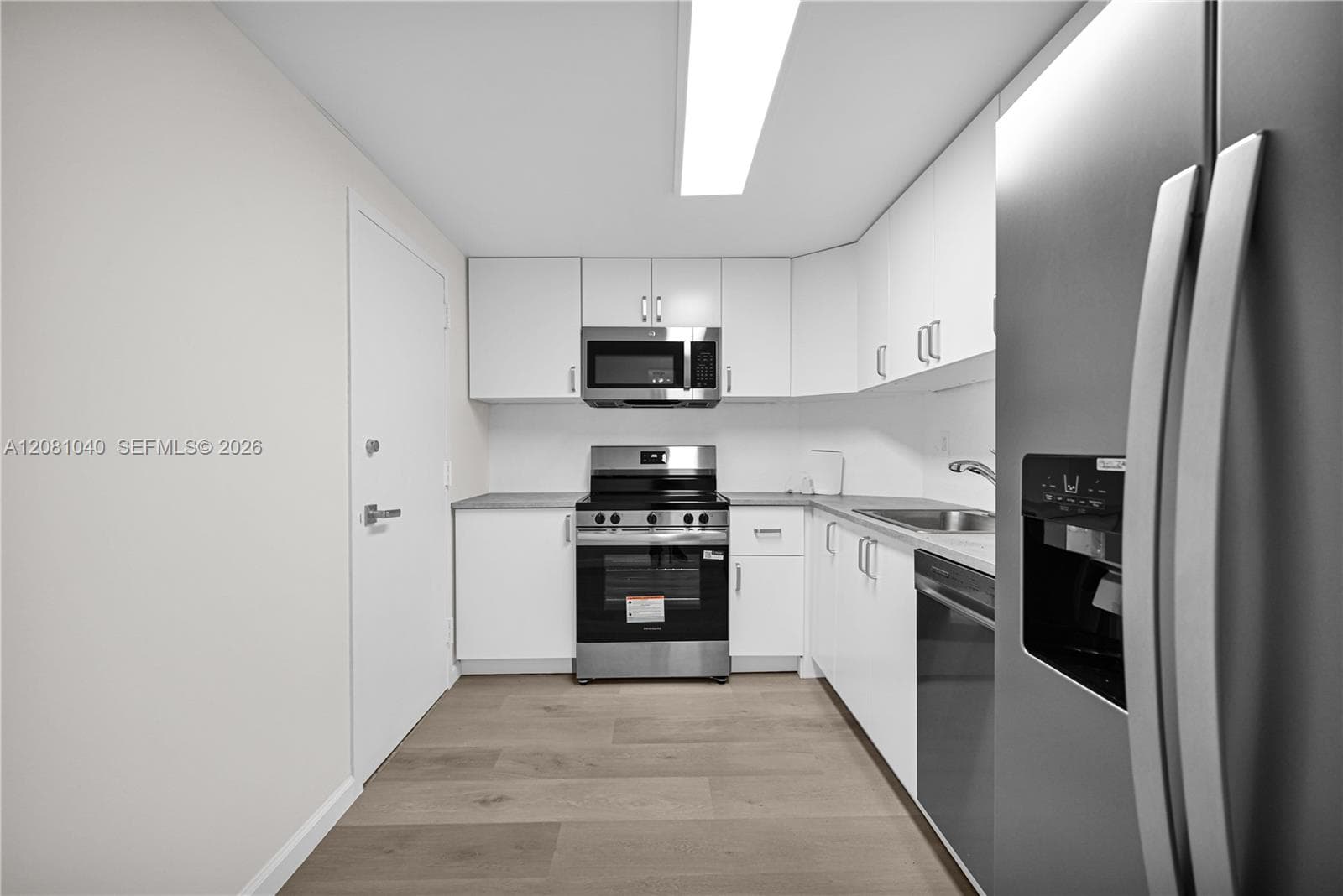 arlen house · #211 in Sunny Isles Beach - Photo 11