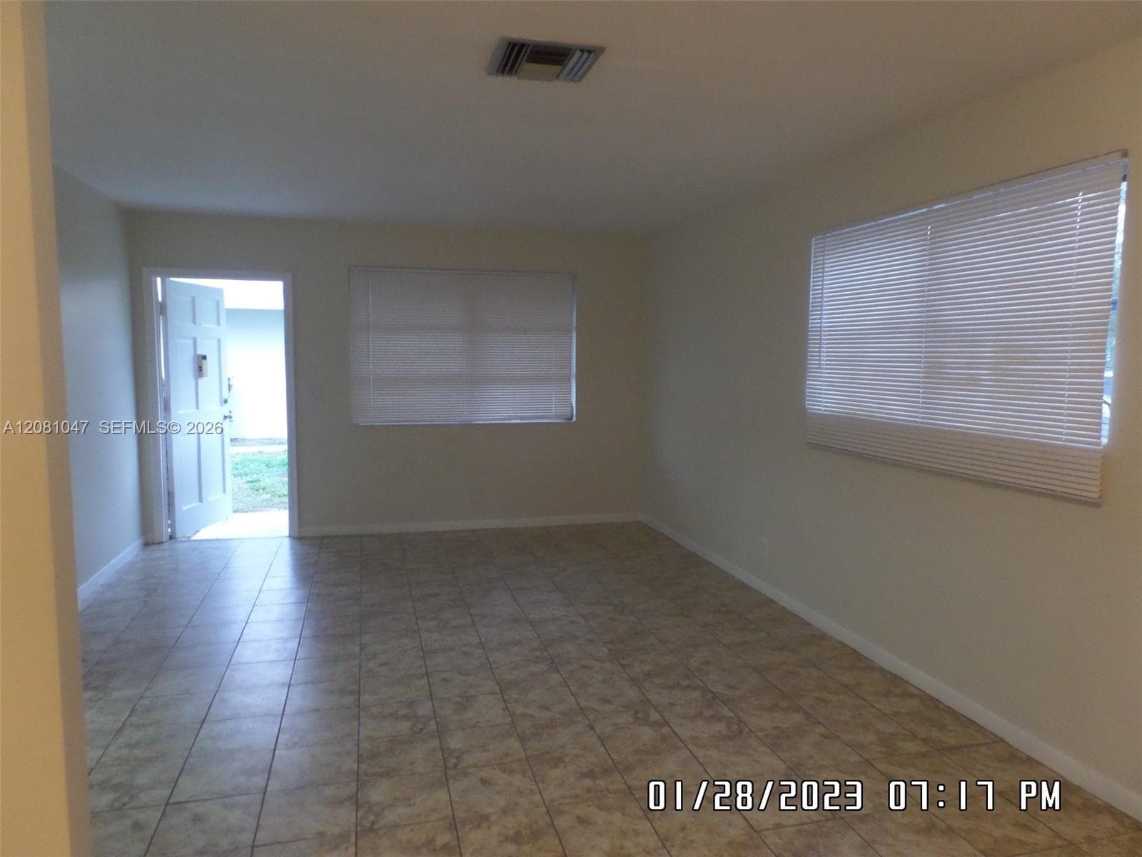 CORONET ACRES CONDO · #1E in Hollywood - Photo 4