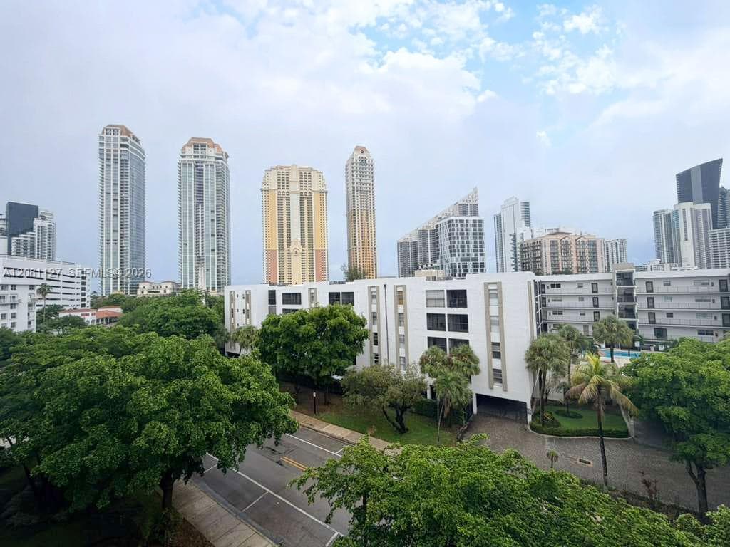 MARBELLA TOWER CONDO · #606 in Sunny Isles Beach - Photo 15