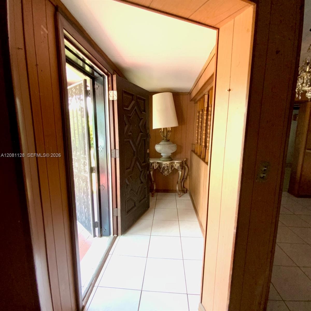651 Jann Ave photo 2