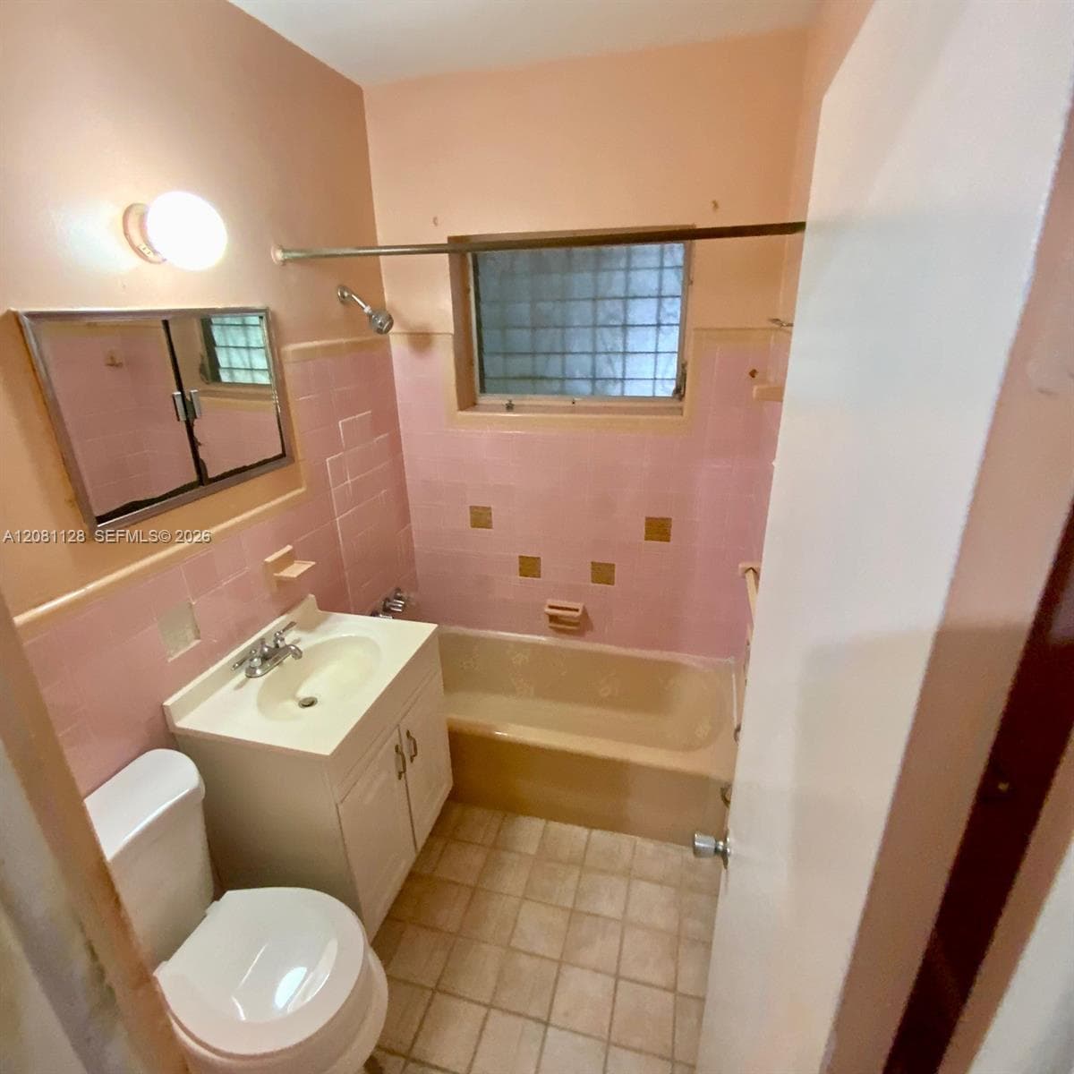 651 Jann Ave photo 14