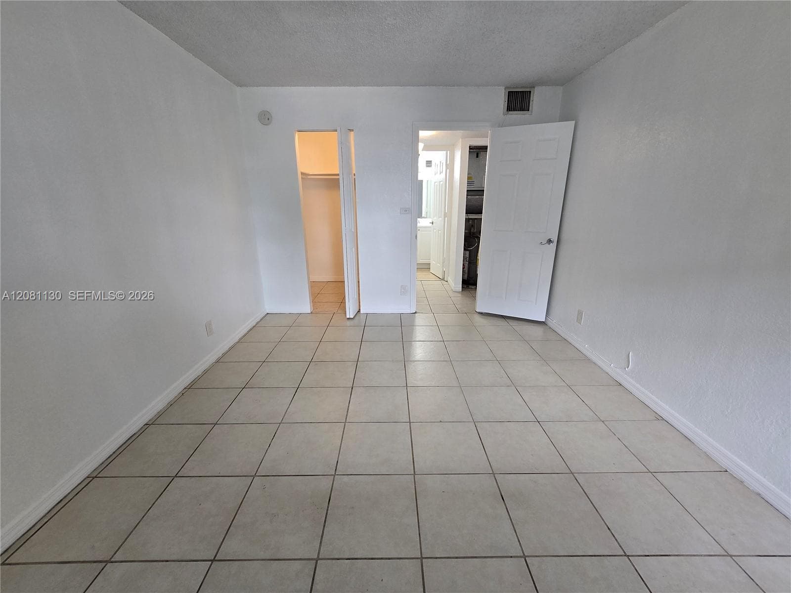 YOLANDA VILLAS CONDO · #310E in Miami - Photo 7