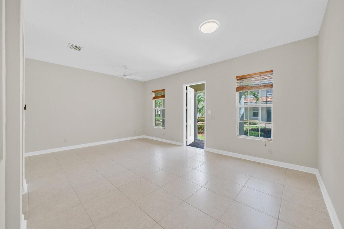 28 Living Area