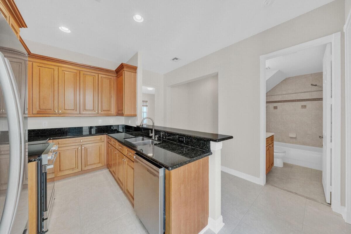 12 Kitchen