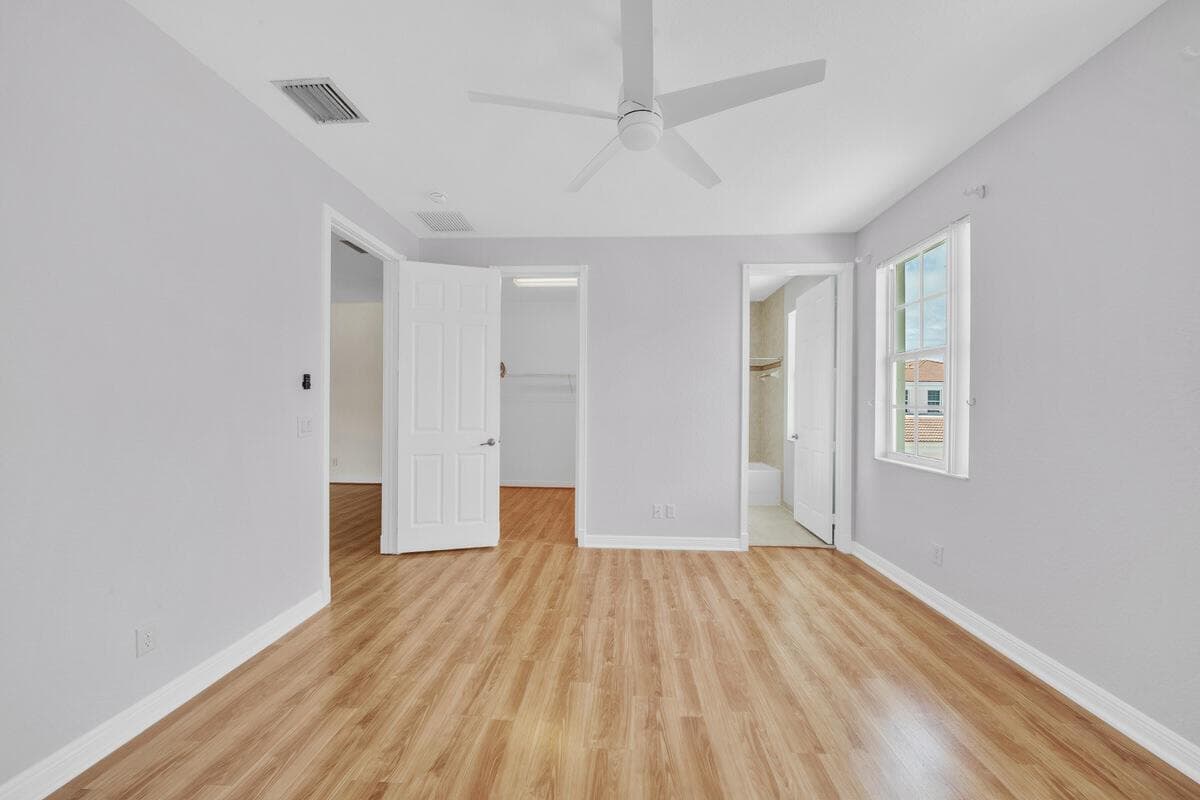 18 Guest Bedroom B (3)