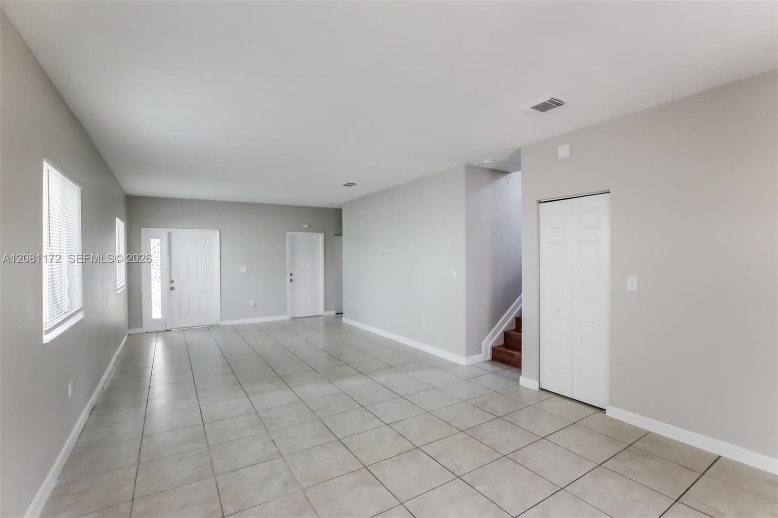 3432 NE 3rd Dr photo 3