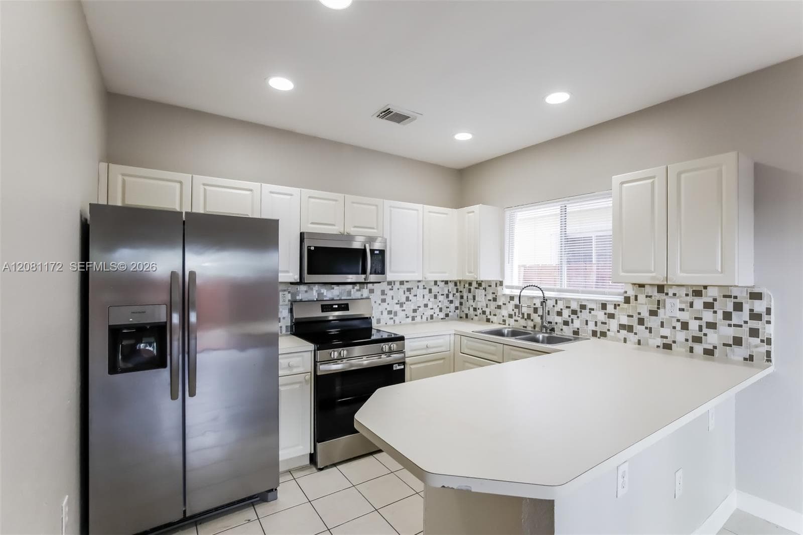 3432 NE 3rd Dr photo 8
