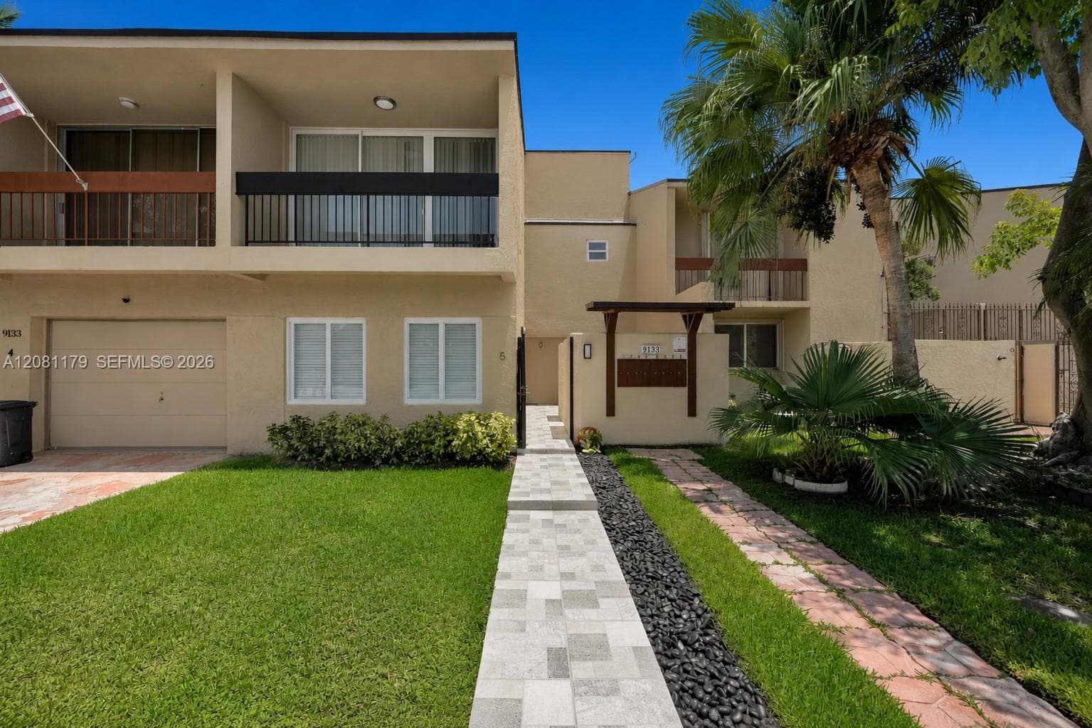 9133 Fontainebleau Blvd #5 photo 2