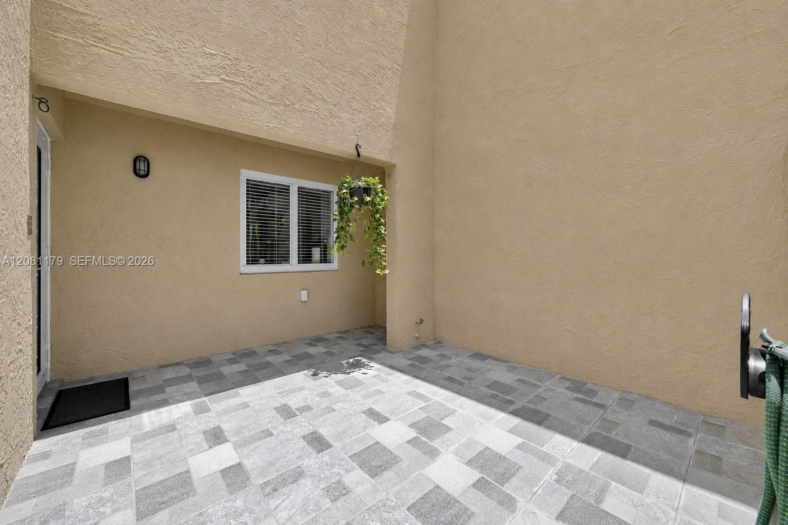 9133 Fontainebleau Blvd #5 photo 5