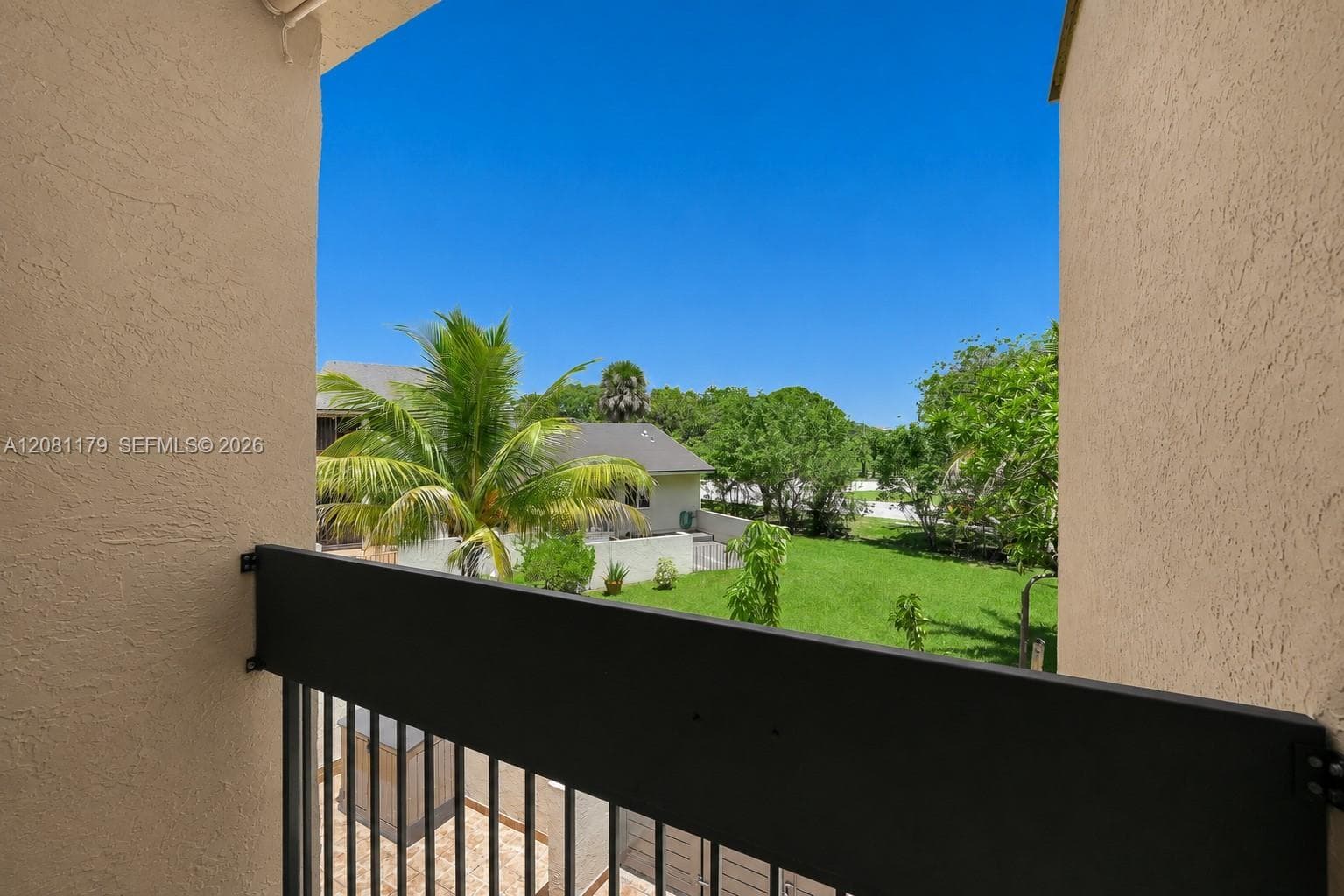 9133 Fontainebleau Blvd #5 photo 37