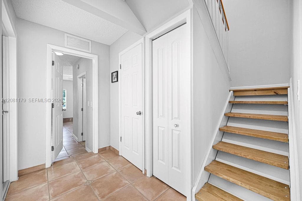 9133 Fontainebleau Blvd #5 photo 29