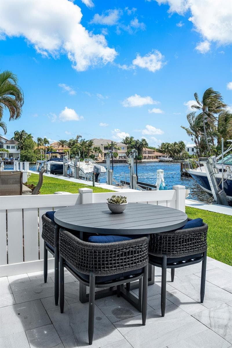 051-966JefferyStreet-BocaRaton-FL-33487-