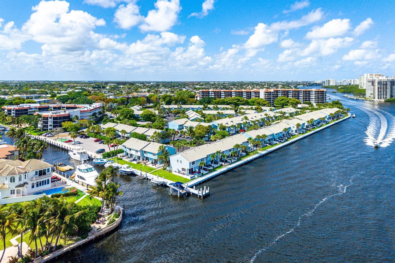 055-966JefferyStreet-BocaRaton-FL-33487-