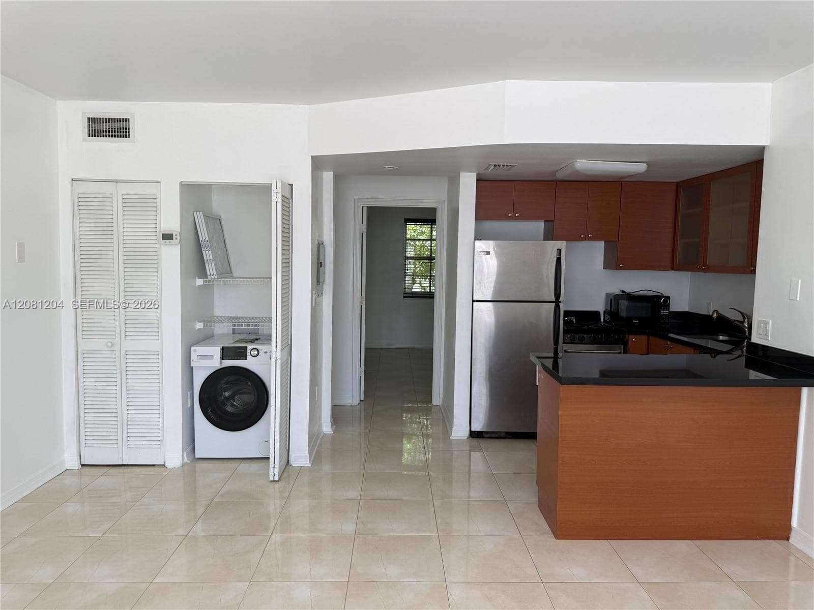 ALOHA CONDO · #103 in Miami Beach - Photo 7