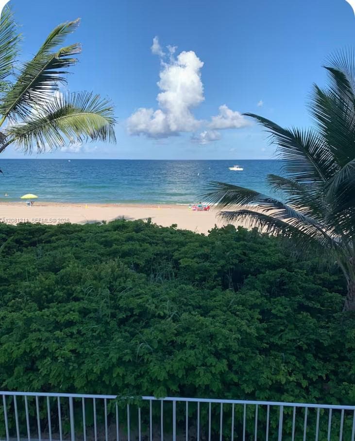 INTERNATIONAL STUDIO APT · #218 in Lauderdale By The Sea - Photo 5
