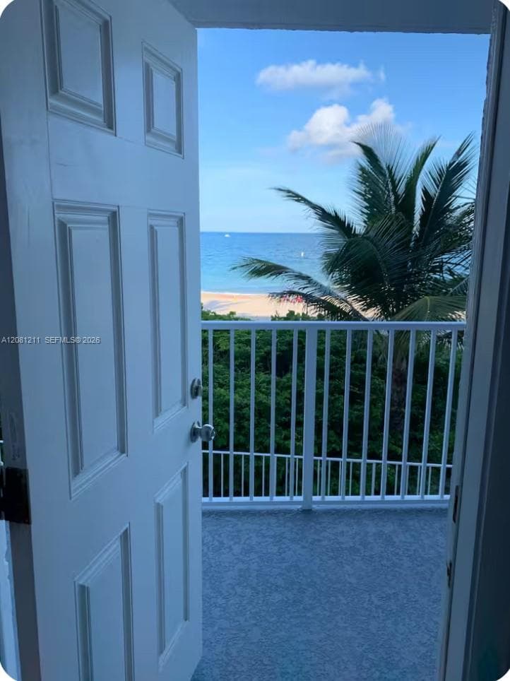 INTERNATIONAL STUDIO APT · #218 in Lauderdale By The Sea - Photo 8