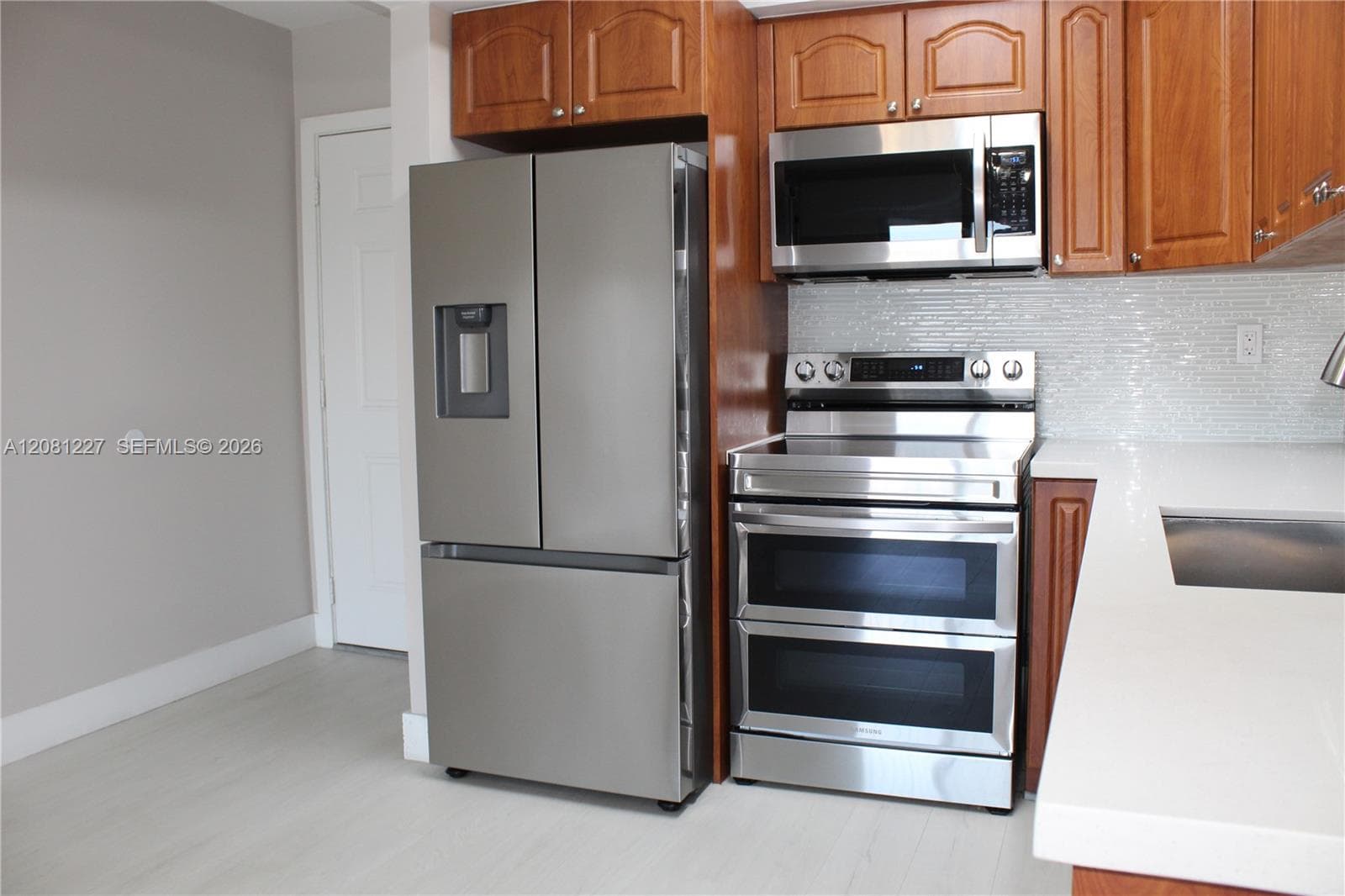 INTERNATIONAL CONDO · #401 in Hialeah - Photo 5