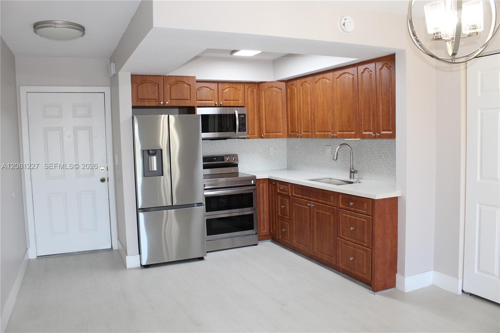 INTERNATIONAL CONDO · #401 in Hialeah - Photo 4