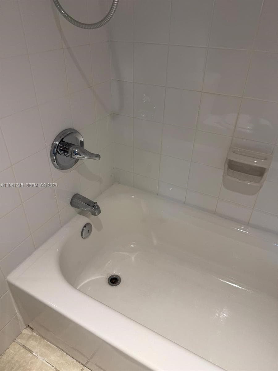 PORTALAGRE BUILDING CONDO · #310 in North Miami Beach - Photo 12