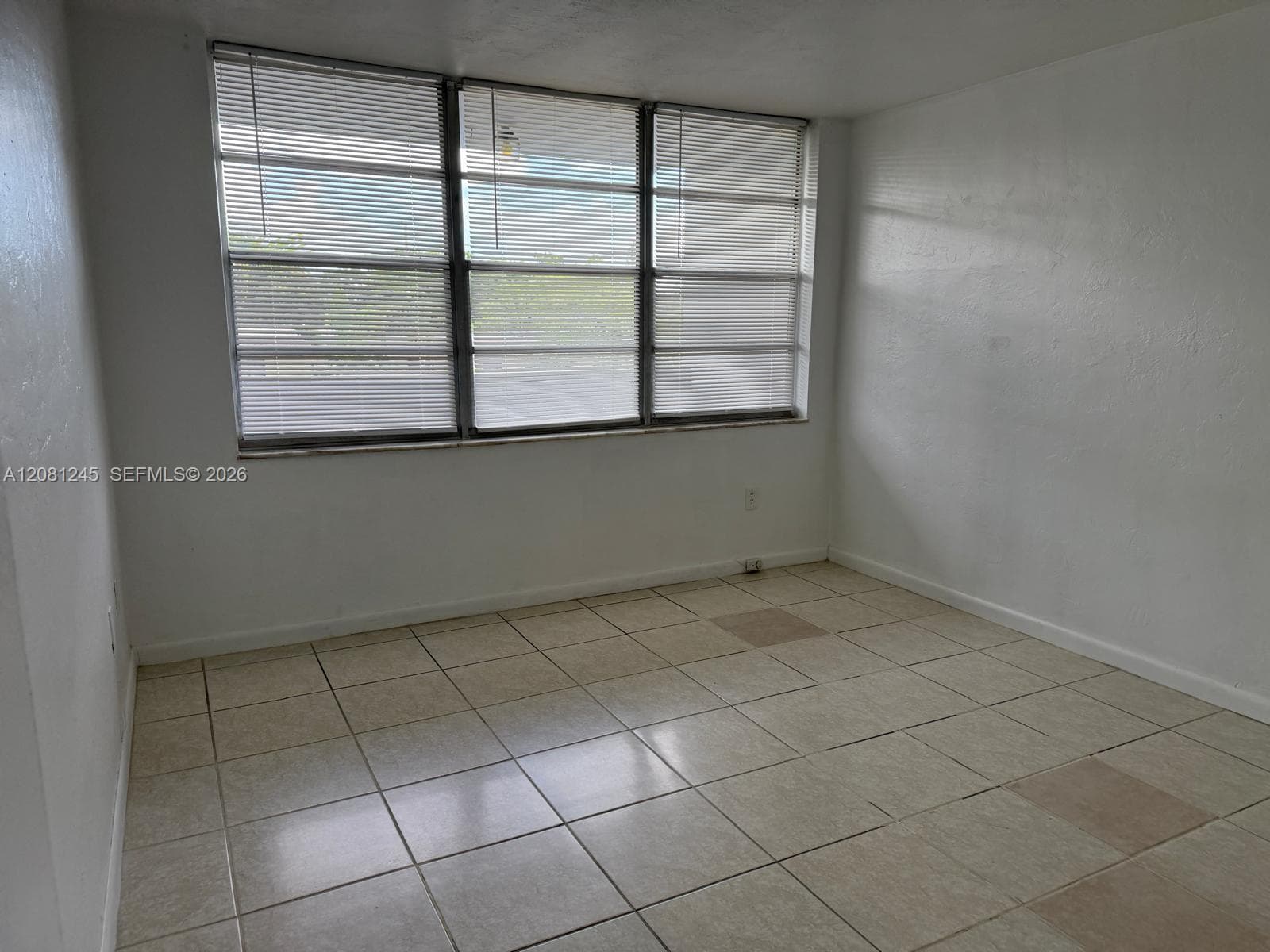 PORTALAGRE BUILDING CONDO · #310 in North Miami Beach - Photo 3