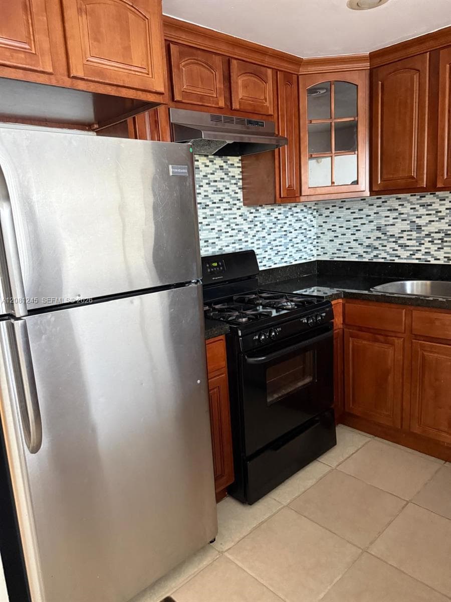 PORTALAGRE BUILDING CONDO · #310 in North Miami Beach - Photo 8