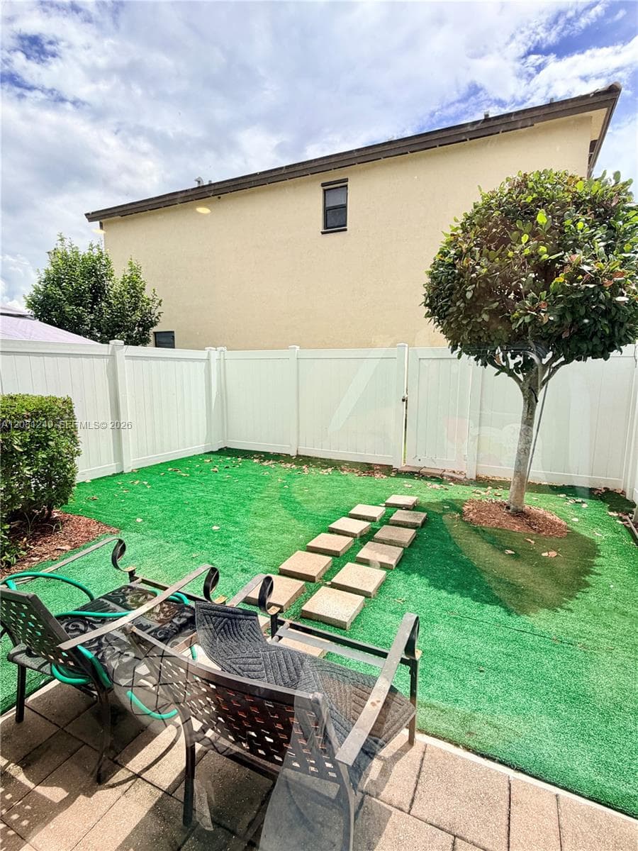 3344 W 105th Ter photo 17