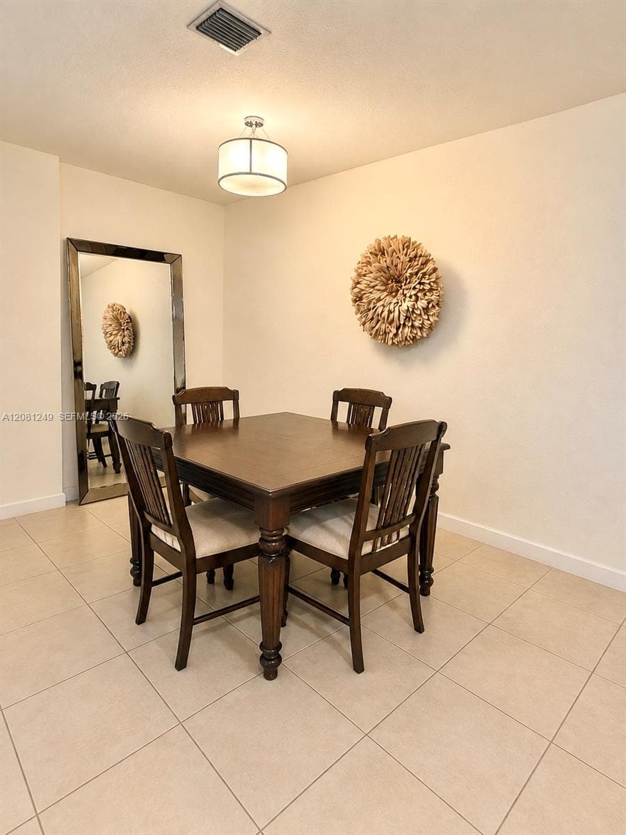 3344 W 105th Ter photo 4