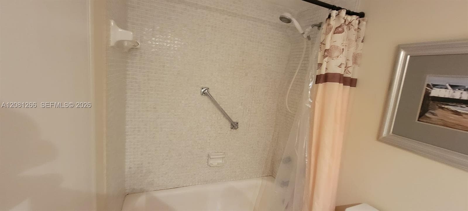 SEA AIR TOWERS CONDO · #323 in Hollywood - Photo 12