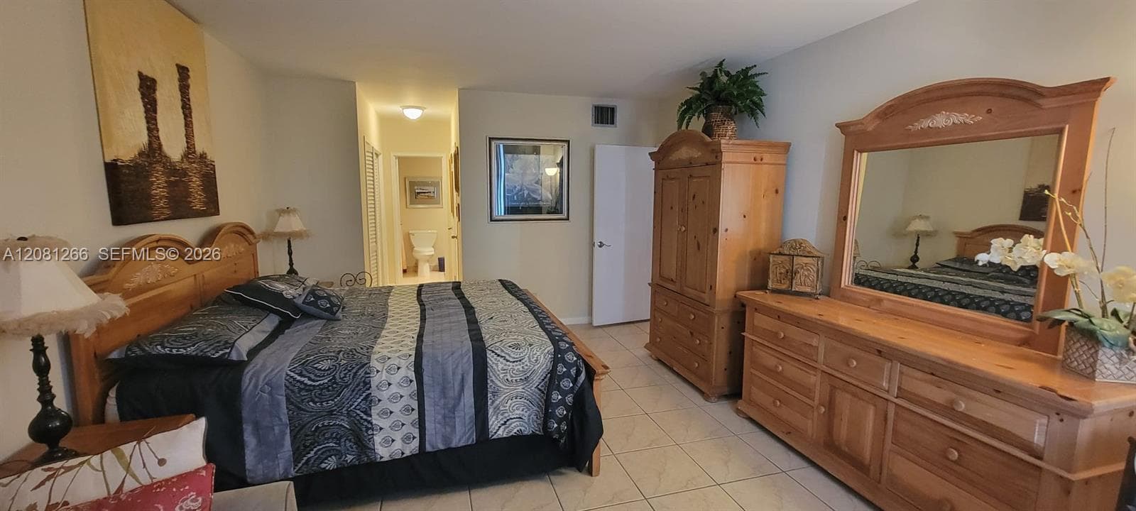 SEA AIR TOWERS CONDO · #323 in Hollywood - Photo 11