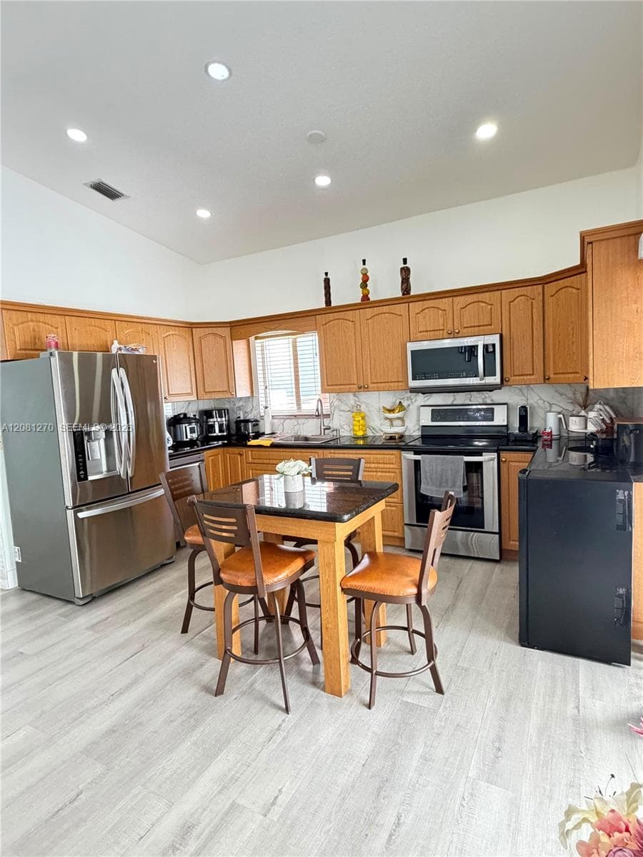 12076 SW 251st St photo 13
