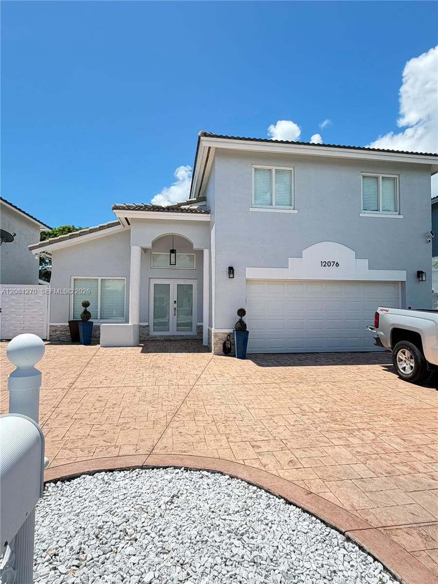 12076 SW 251st St photo 1