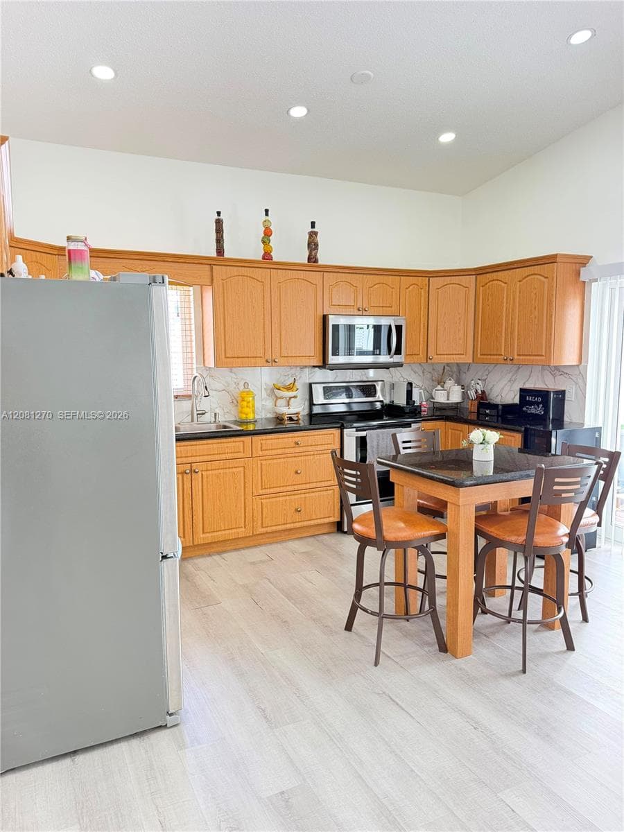 12076 SW 251st St photo 10