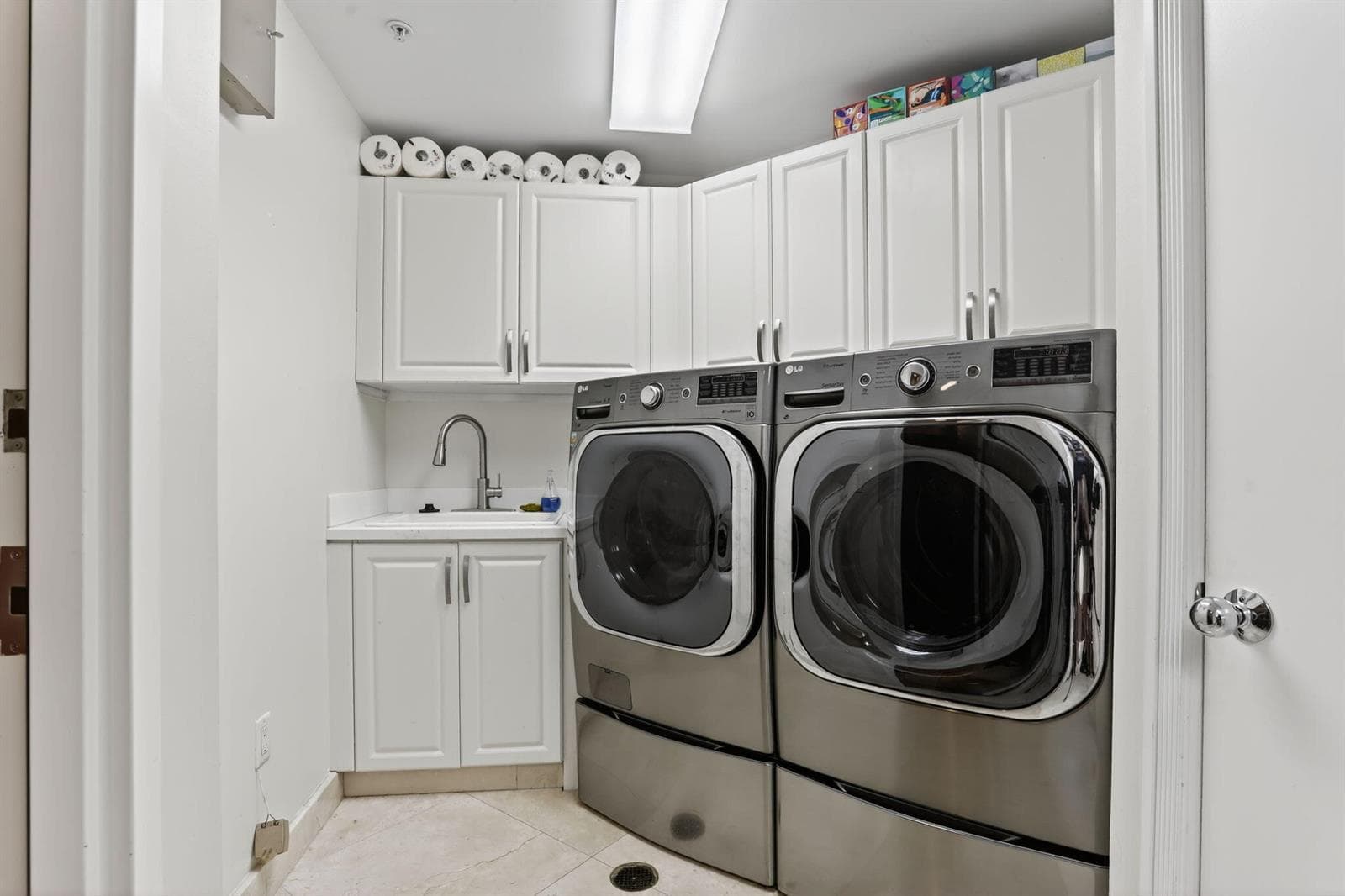 Laundry & Utility Sink