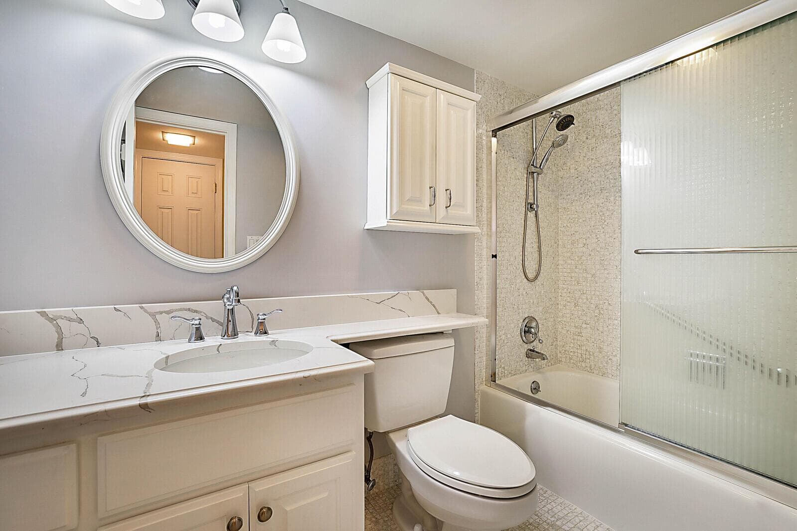 22_700_NE_Harbour_Terrace_Unit_23122_mls