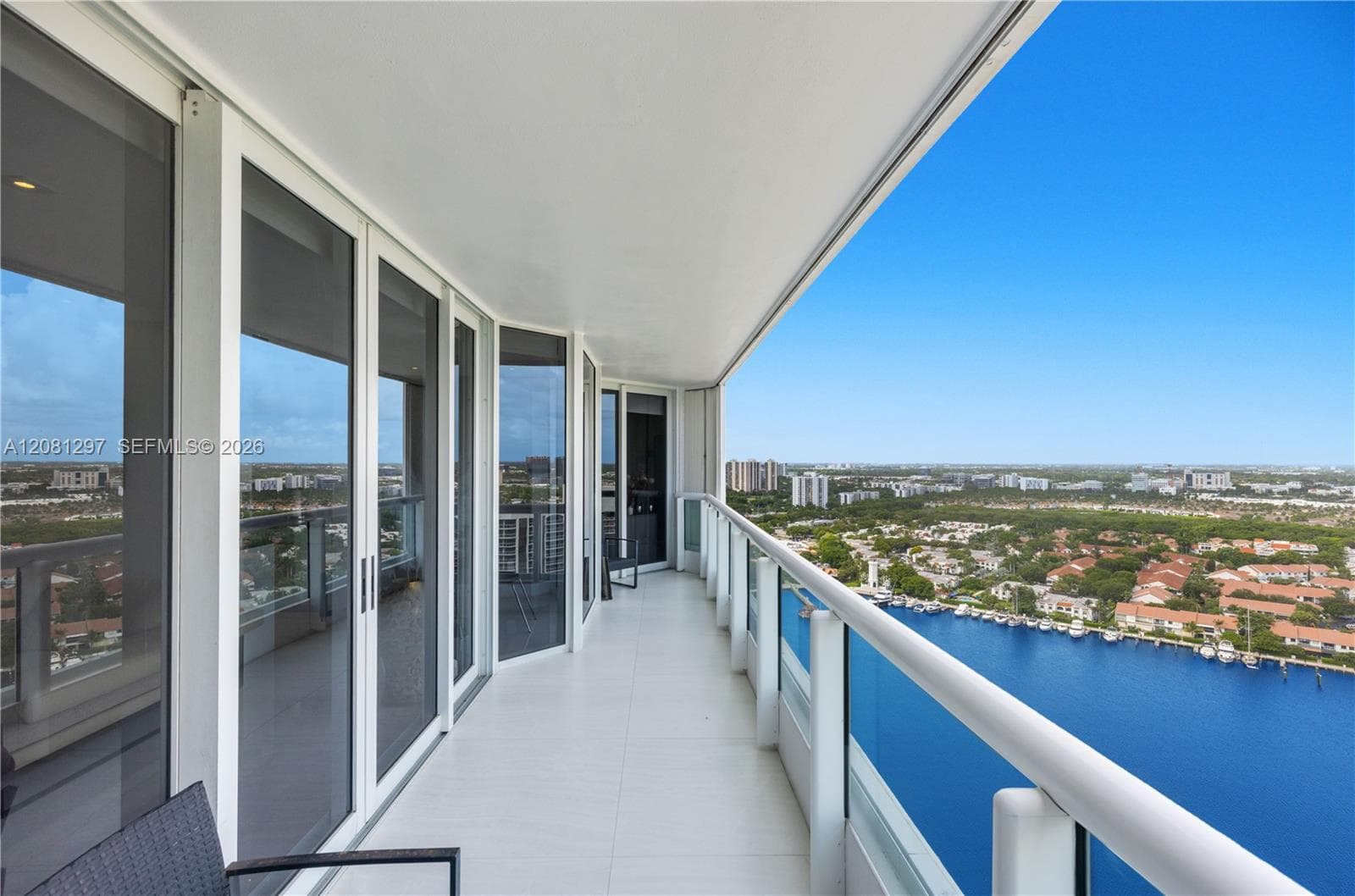 SOUTH TOWER AT THE POINT · #2807 in Aventura - Photo 27