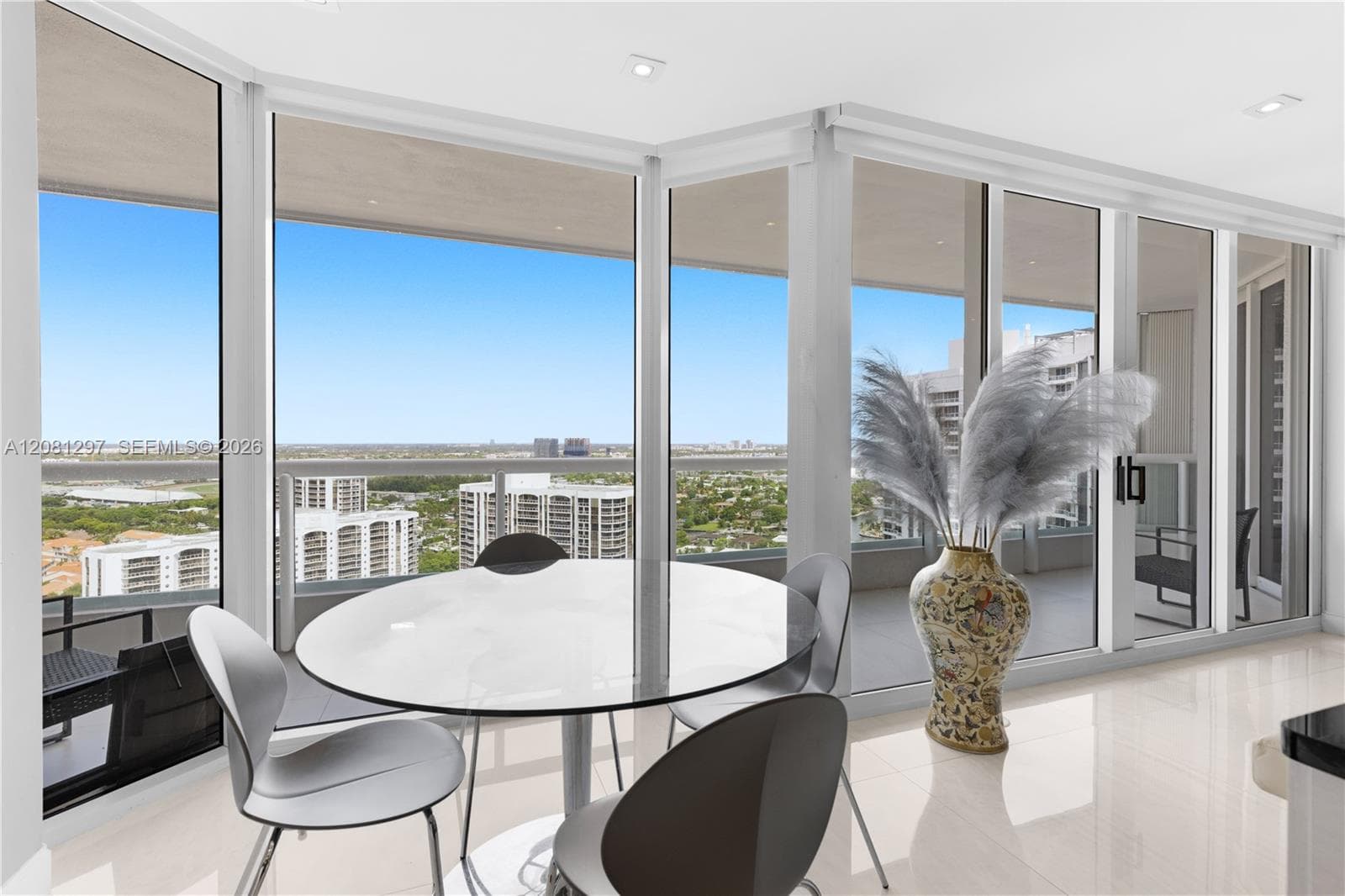 SOUTH TOWER AT THE POINT · #2807 in Aventura - Photo 16