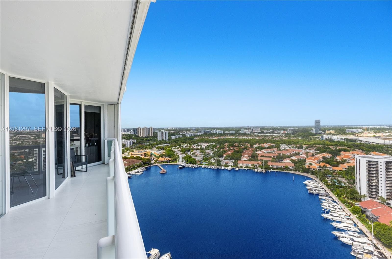 SOUTH TOWER AT THE POINT · #2807 in Aventura - Photo 26