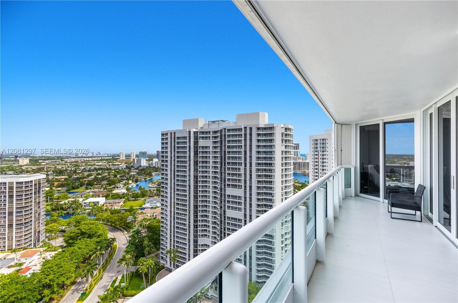 SOUTH TOWER AT THE POINT · #2807 in Aventura - Photo 30