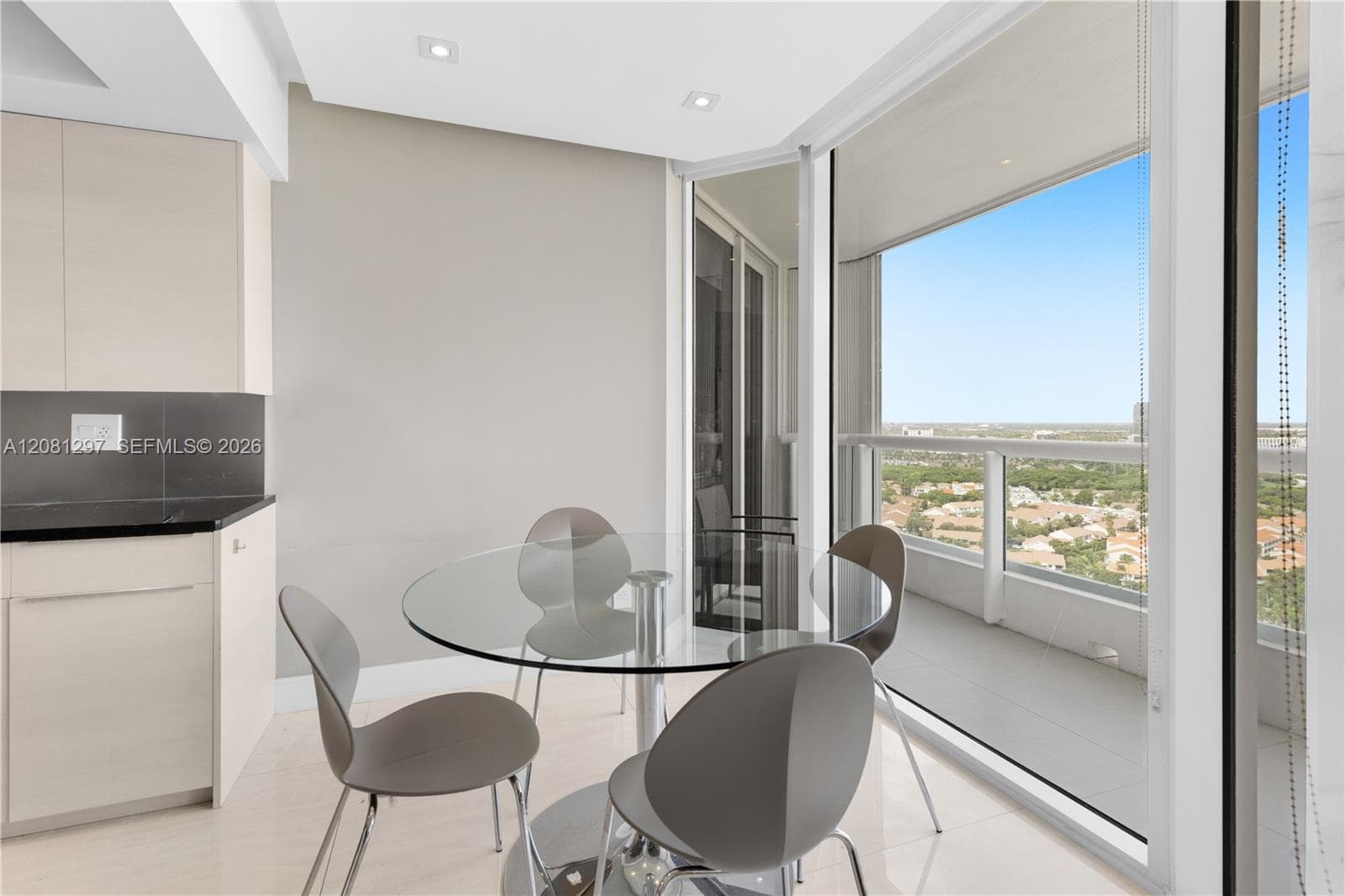 SOUTH TOWER AT THE POINT · #2807 in Aventura - Photo 14