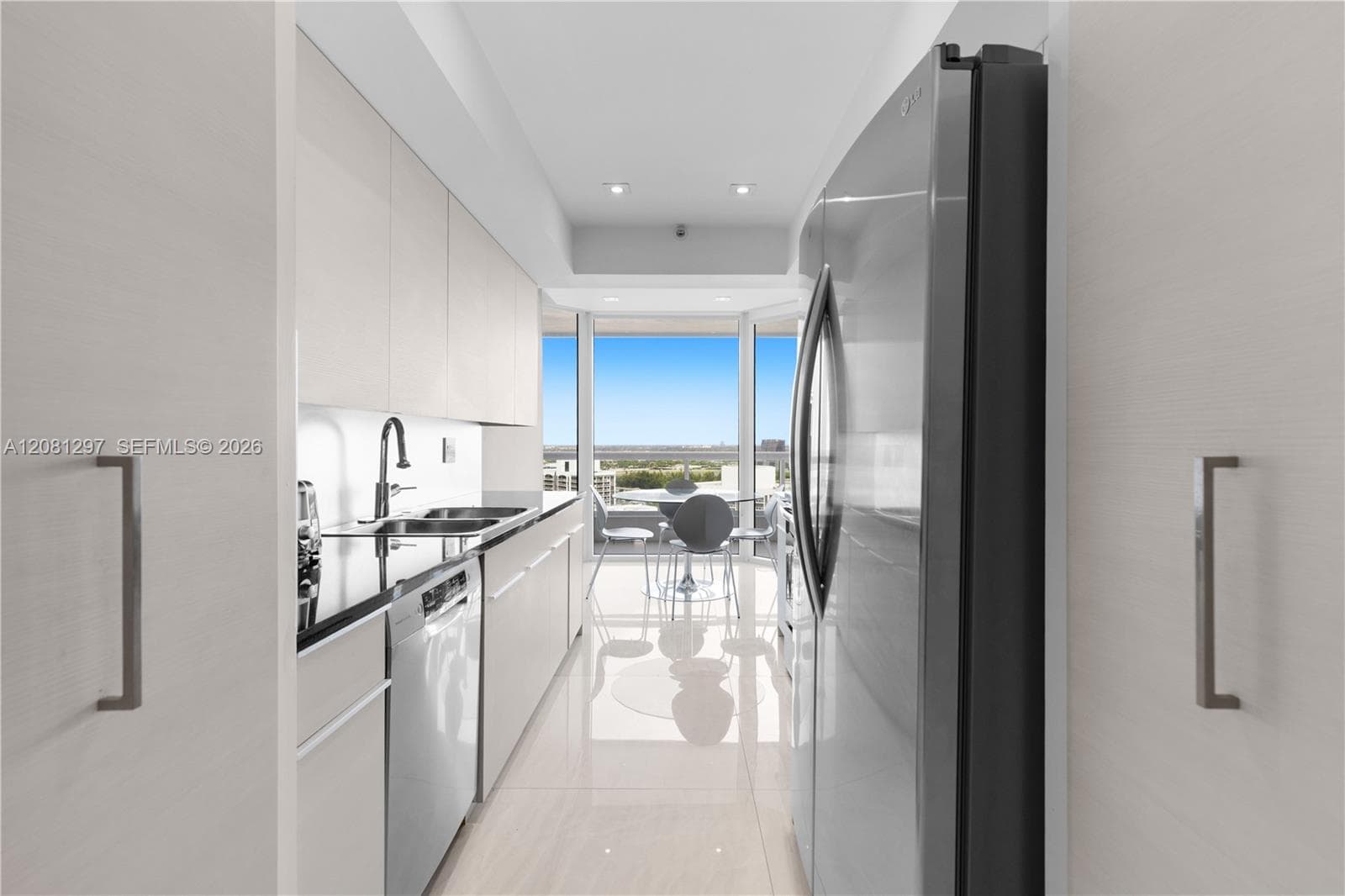 SOUTH TOWER AT THE POINT · #2807 in Aventura - Photo 11