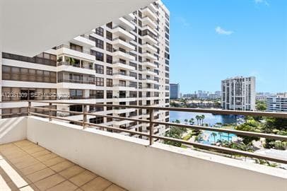 OLYMPUS CONDO PHASE · #1216 in Hallandale Beach - Photo 16