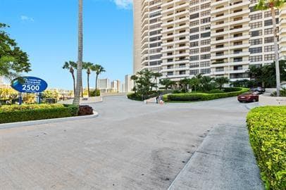 OLYMPUS CONDO PHASE · #1216 in Hallandale Beach - Photo 24