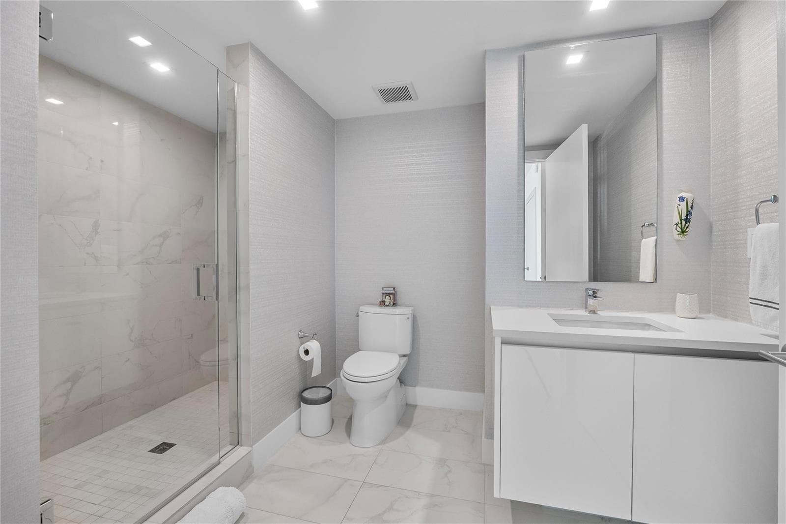 Ensuite Bath #2