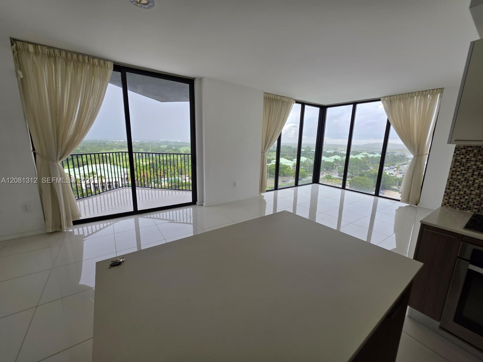 5353 PASEO CONDO · #1014 in Doral - Photo 4