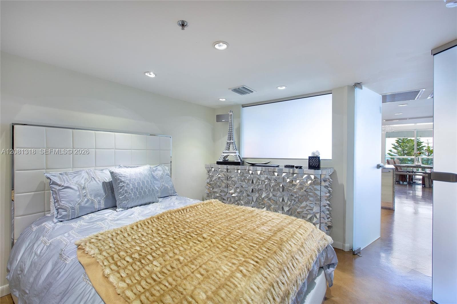 5445 Collins Ave #P2 photo 12