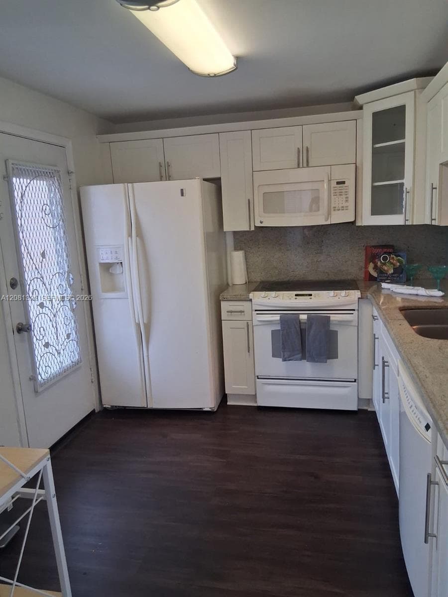 MEADOWBROOK TOWERS CONDO · #202 in Hallandale Beach - Photo 9