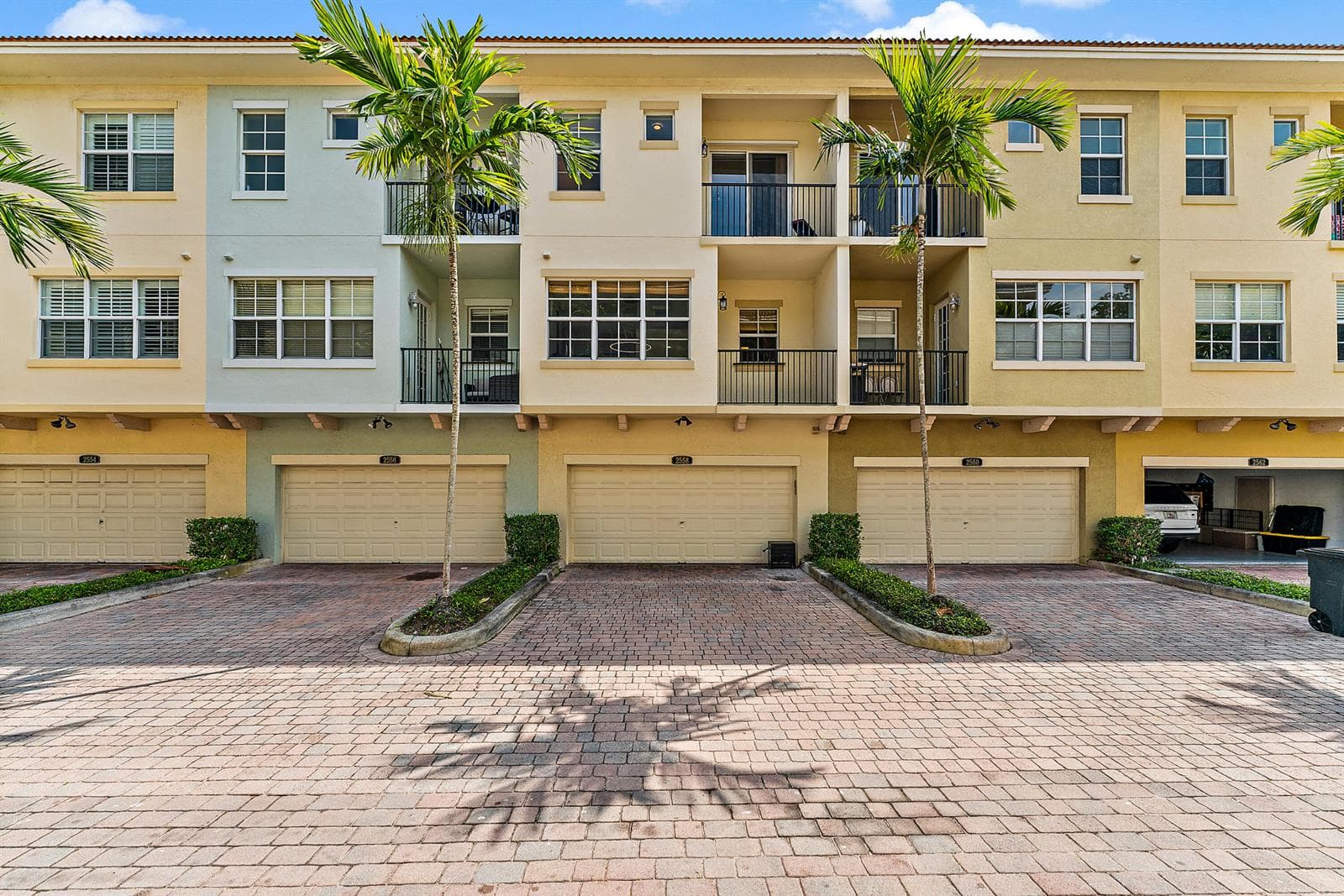 047-2558GardensPkwy-PalmBeachGardens-FUL