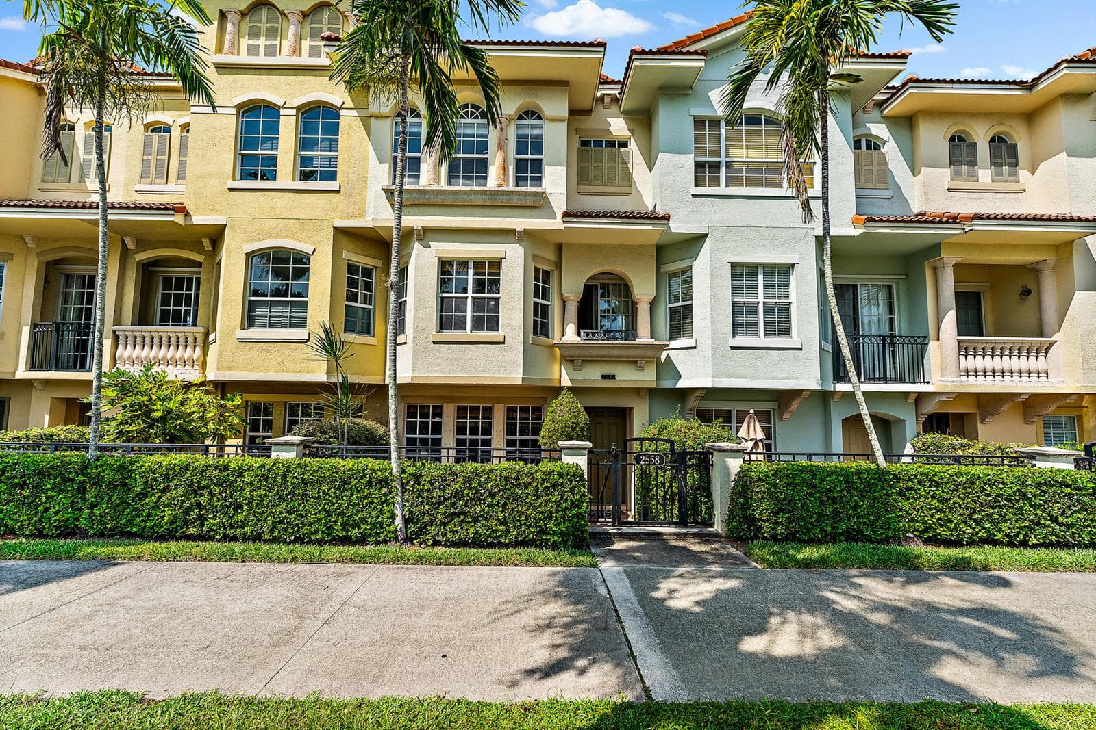 002-2558GardensPkwy-PalmBeachGardens-FUL
