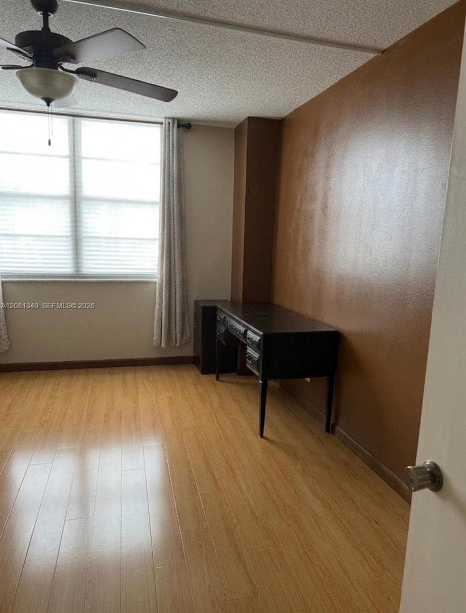 Winston Towers 100 Condo · #1420 in Sunny Isles Beach - Photo 27